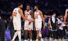 开云体育在线-关于凯尔特人大胜尼克斯保持东部席位的信息