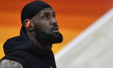 开云体育直播-汉诺威96踩着对手高层，引发球迷热议