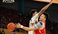 开云足球直播-关于东北球队披荆斩棘，冲刺冠军的信息