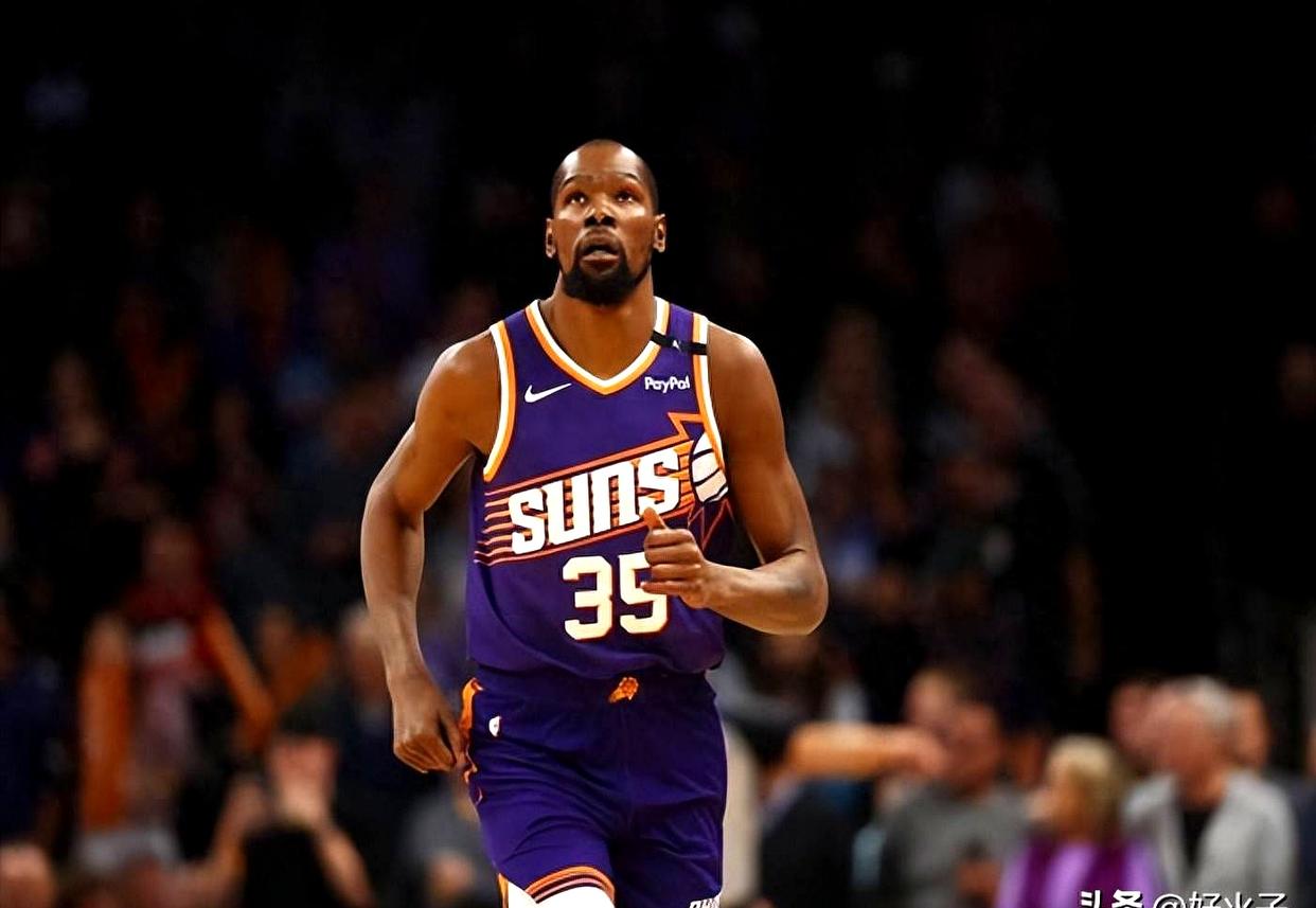 尼克斯完胜热火，欧文爆发神勇的简单介绍