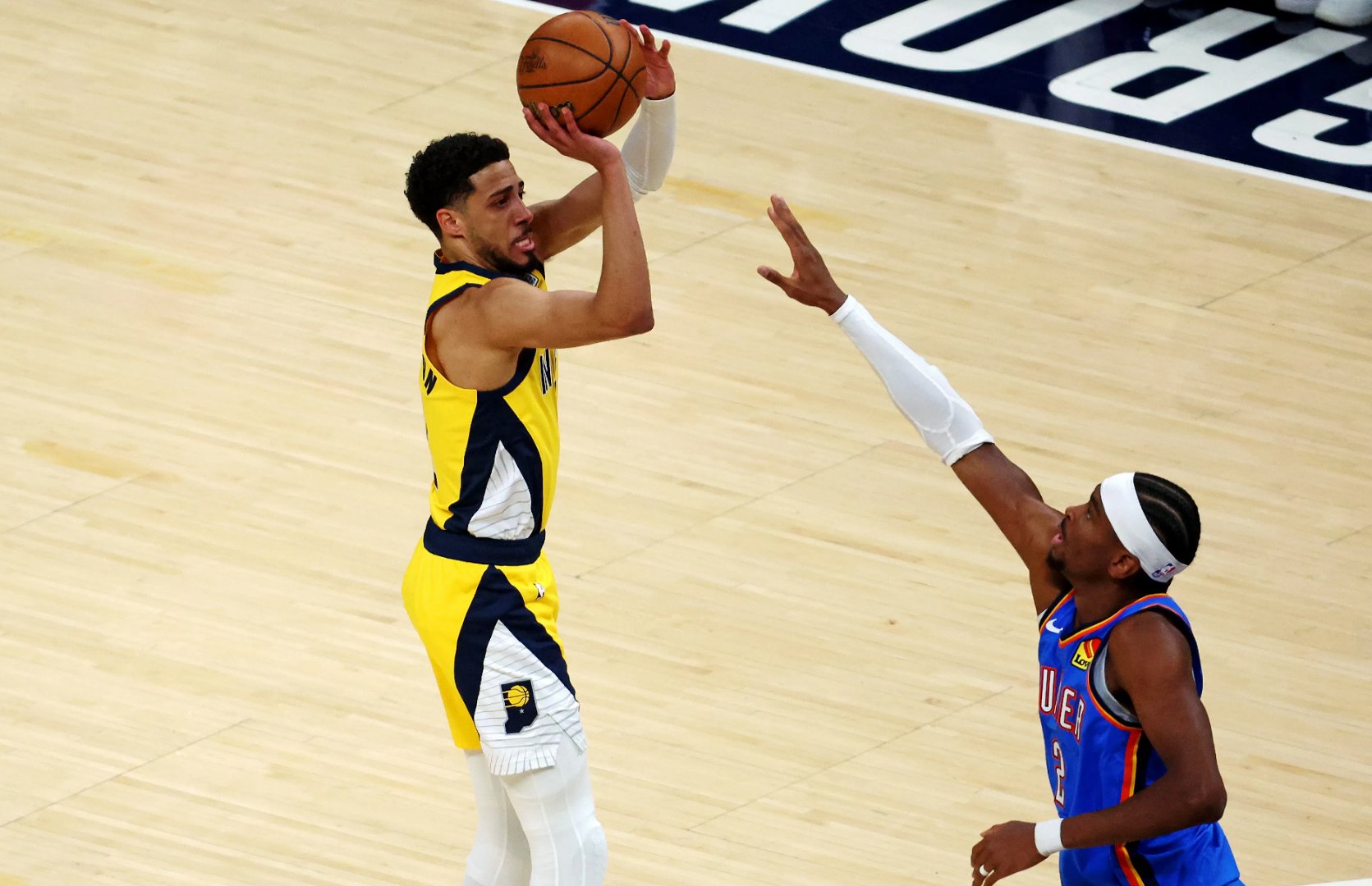 雷霆击败爵士，保罗绝杀弥补失误的简单介绍