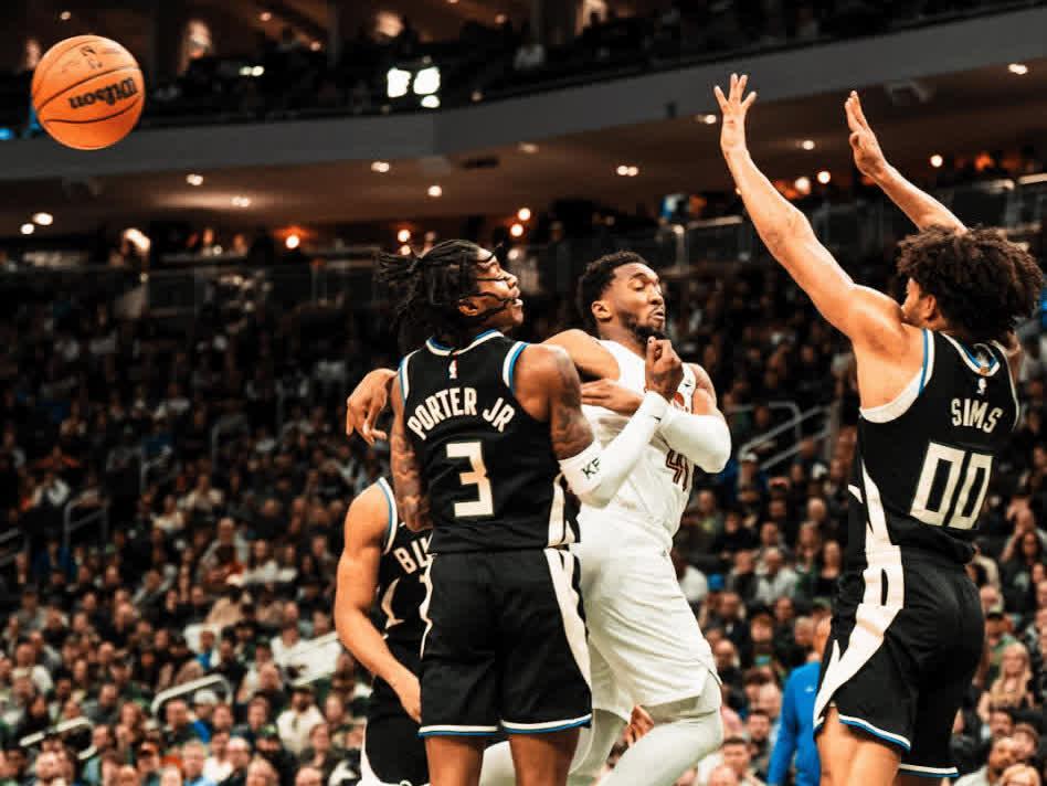 雄鹿队主帅荣膺最佳教练,领队晋级总决赛的简单介绍 雄鹿队主帅荣膺最佳教练,领队晋级总决赛的简单介绍