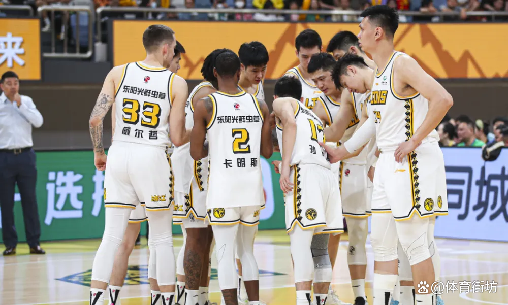 关于广东主场告负于浙江男篮，遭遇两连败的信息