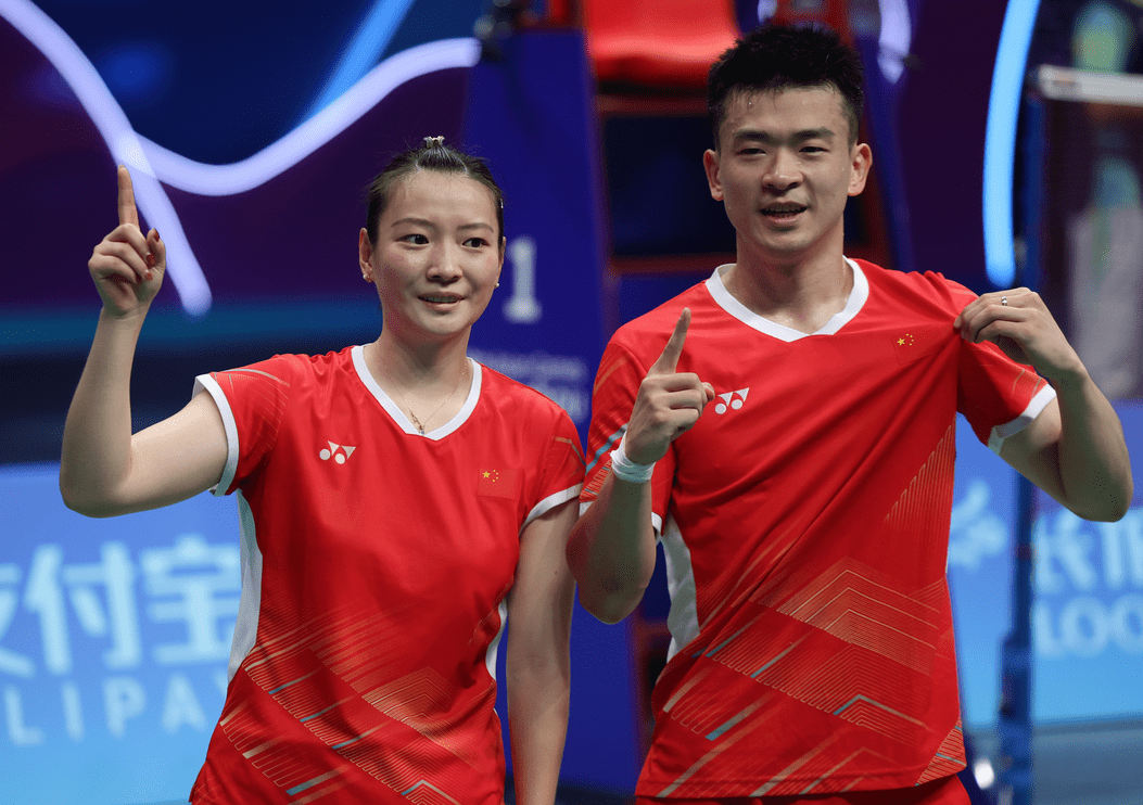 包含韩国队翻盘泰国队，郑思维状态火热的词条