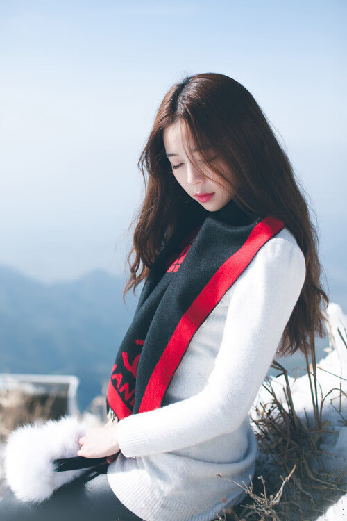 萨卡稳定输出如北非灯塔，英格兰新星照亮阿尔及利亚对阵丹麦战术迷局