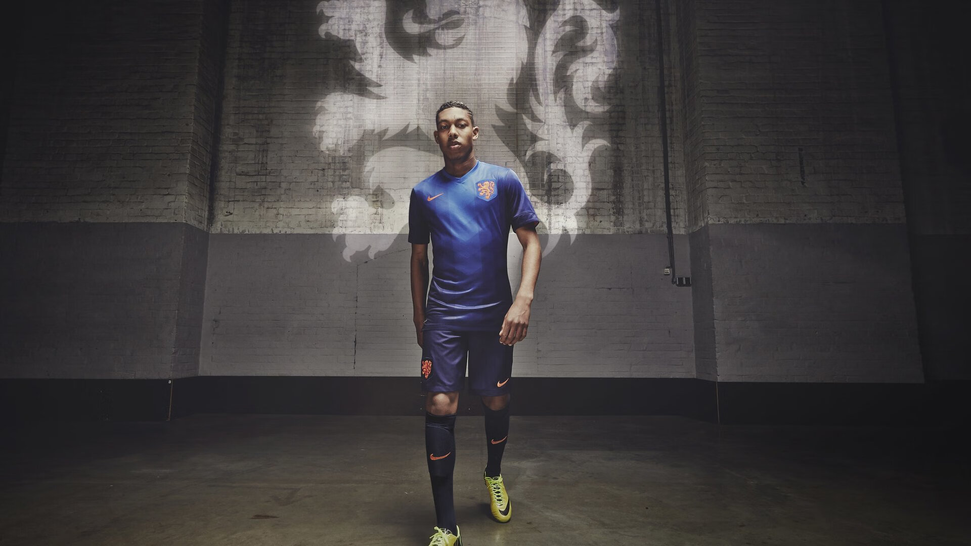 双线传奇，多特蒙德南美攻略与帕尔默的英超封神时刻