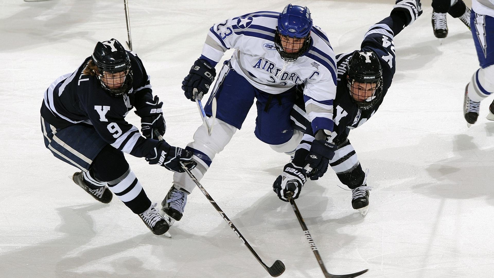 当蓝黑军团遇见德意志铁壁,哈兰德一锤定音背后的战术博弈