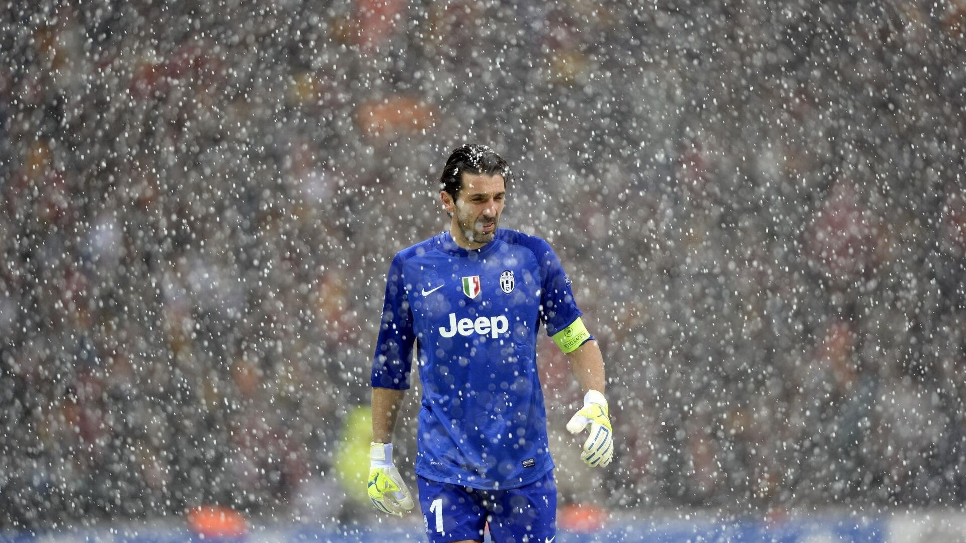 赛道与球场，F1街道赛焦点战与步行者掀翻浙江队的双重震撼