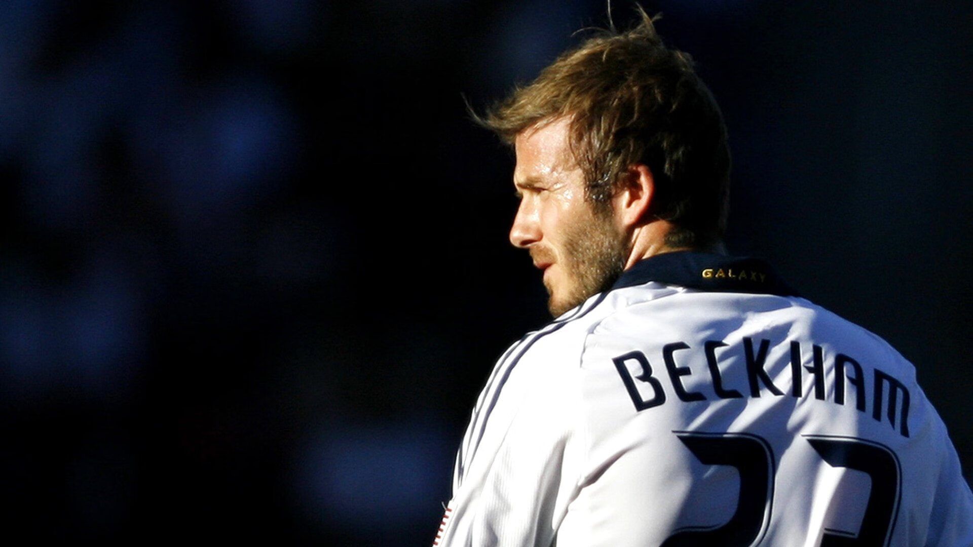 双线奇迹，葡萄牙足球力克德国战车，奥恰洛夫刷新乒坛不朽纪录