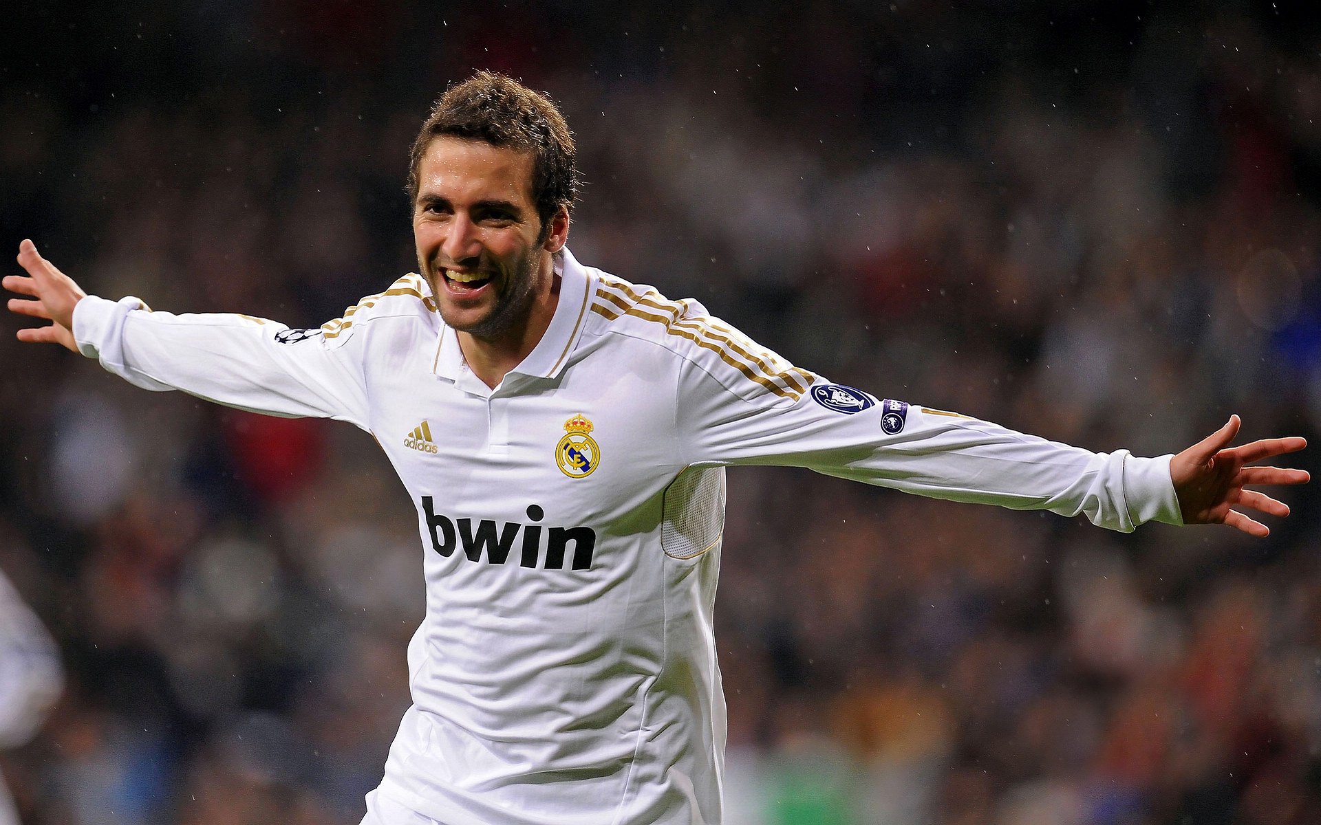 当奇迹照进现实，韩国完胜皇马，佩德里点燃的不只是一场比赛