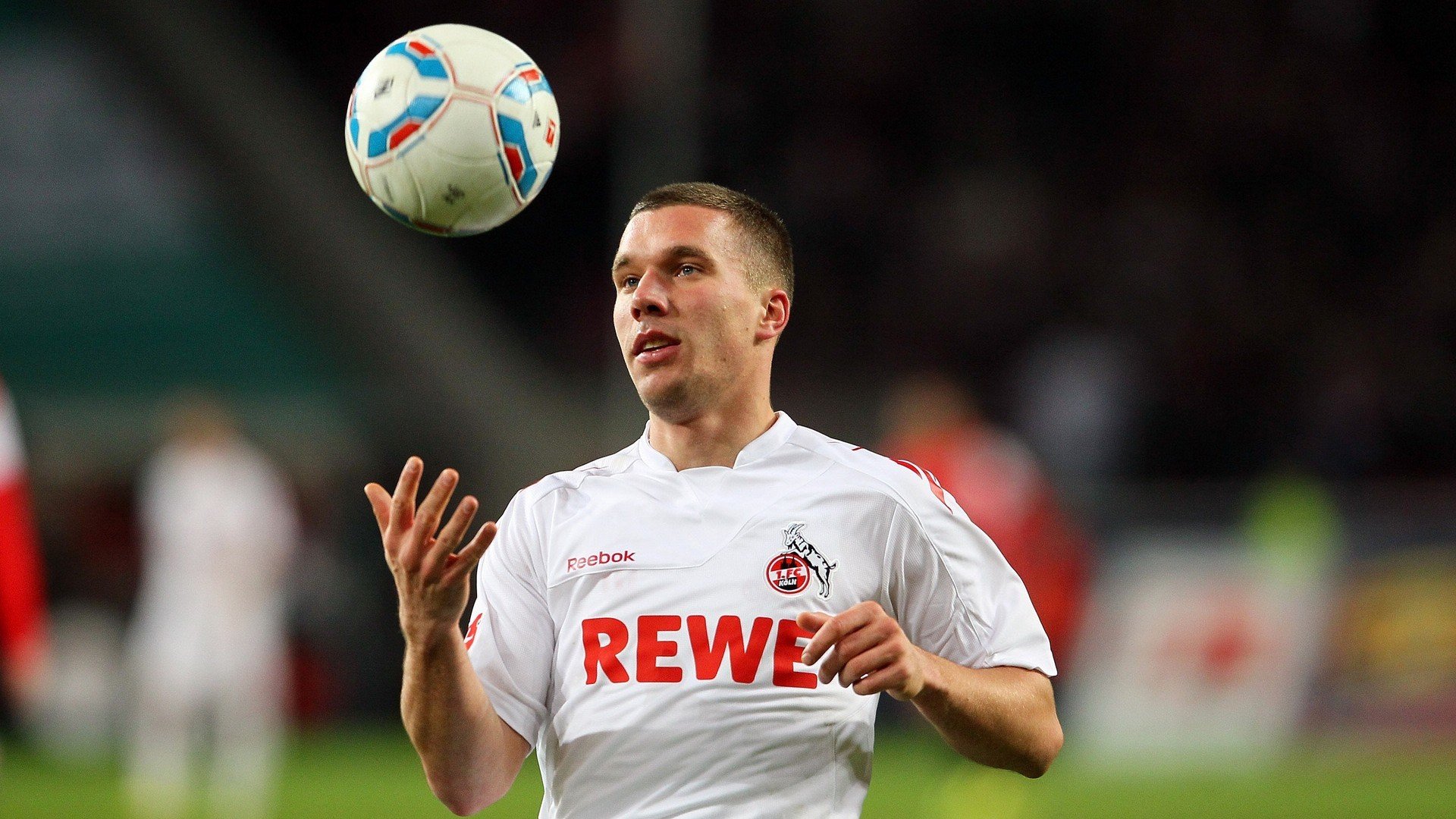 黄黑风暴席卷东欧，当哈兰德成为波兰无法解答的数学题